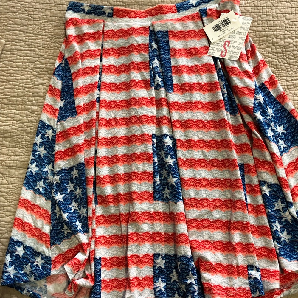 LuLaRoe S American Flag Madison skirt NWT
